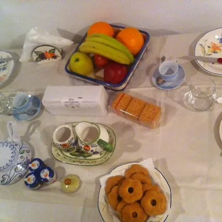 La Perla Bianca Bed & Breakfast